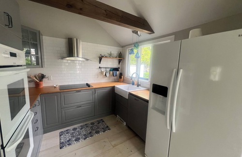 West Harwich House | Cape Cottage- 0.3 miles to beach, pet friendly!