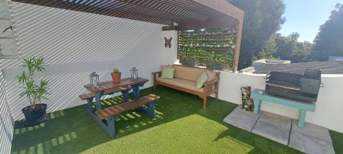 Welgemoed Apartment | Cape Dutch Flair