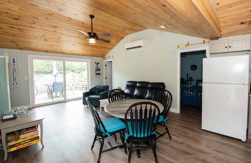 North Truro Condo | Cape Escape in North Truro. Completely renovated. 1/2 mile walk to the beach.