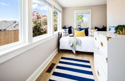 West Yarmouth House | Cape Harbor Cottage