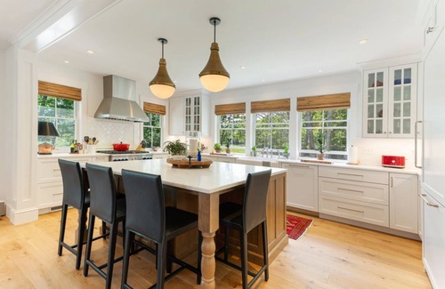 Cape Porpoise Cottage | Cape Porpoise village with harbor views. Walk to shops and restaurants.