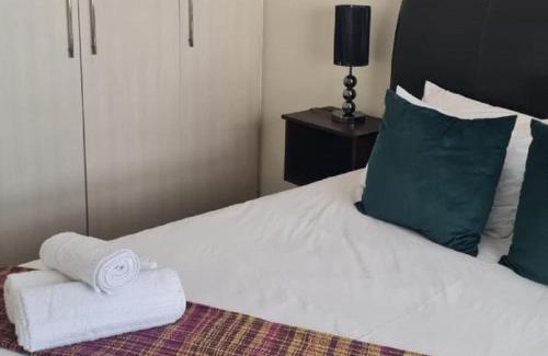 Bloubergstrand Apartment | Cape Town Beachfront Accommodation in Blouberg