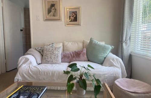 Constantia House | Cape Town Explorer's Rest