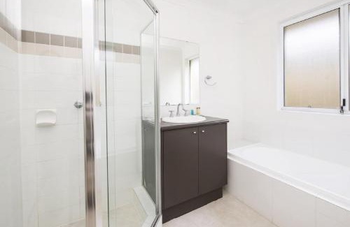 Broadwater House | Cape View 22 - Beachside Escape in Busselton