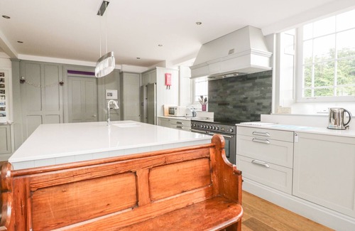 Rhyd-y-clafdy Cottage | CAPEL BRYN BACHAU, pet friendly, with open fire in Chwilog