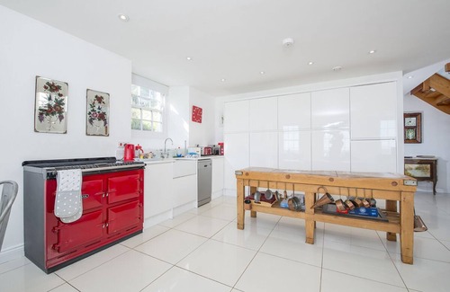 Amroth Cottage | Capel Swn y Mor, Holiday home Amroth, Sleeps 6, 3 bedrooms, bathrooms