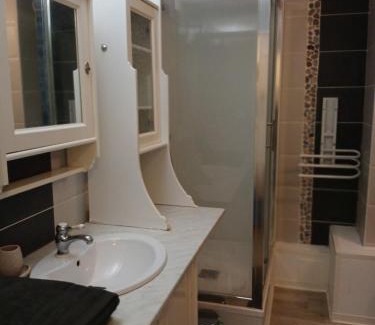 Savignac-les-Ormeaux Apartment | Capelette