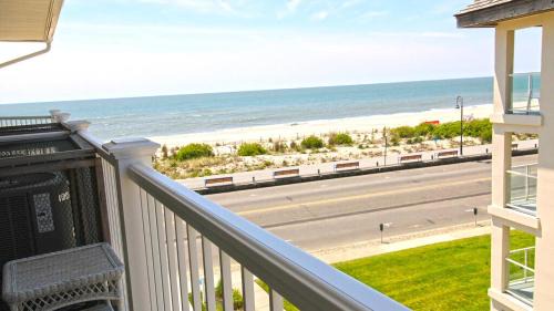 Cape May Apartment | Capers #103