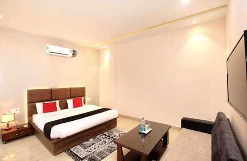 Pharala Hotel | Capital O 37473 Park Manila Resorts