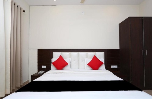 Noorpur Hotel | Capital O 65054 Rajhans Hotel And Resort