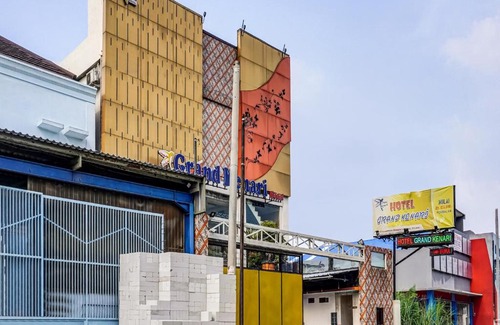 Karawang Hotel | Capital O 91034 Hotel Grand Kenari