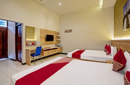 Nganjuk Hotel | Capital O 92162 Hotel Wisata Karya
