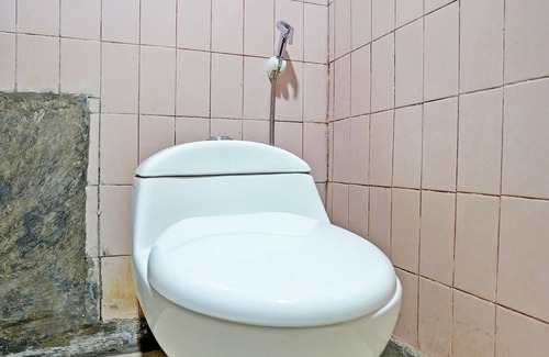 Nganjuk Hotel | Capital O 92162 Hotel Wisata Karya