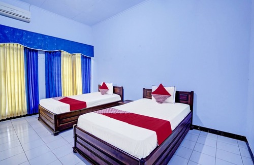 Nganjuk Hotel | Capital O 92162 Hotel Wisata Karya