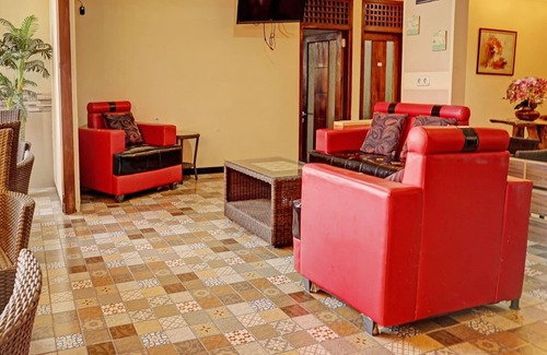 Klojen Hotel | Capital O 92228 Cozy Bromo Homestay