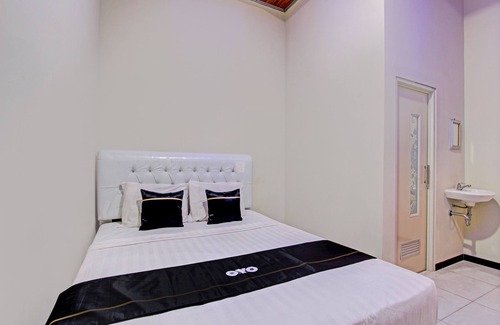 Tegal Hotel | Capital O 93244 Angkasa Inn