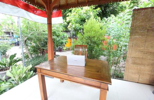 Melayang House | Capital O 93881 Jero House