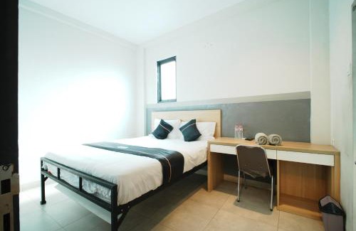 Tanjung Duren Utara Hotel | Capital O 94637 Teratai Residence