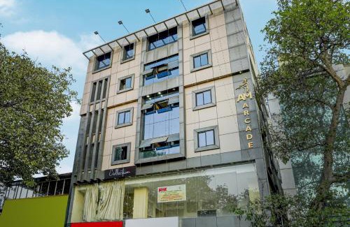 Vijaya Nagar Hotel | Capital O Champion Lotus Near Mantri Square Mall