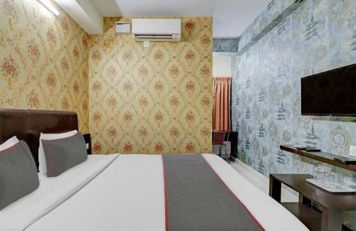 Vijaya Nagar Hotel | Capital O Champion Lotus Near Mantri Square Mall