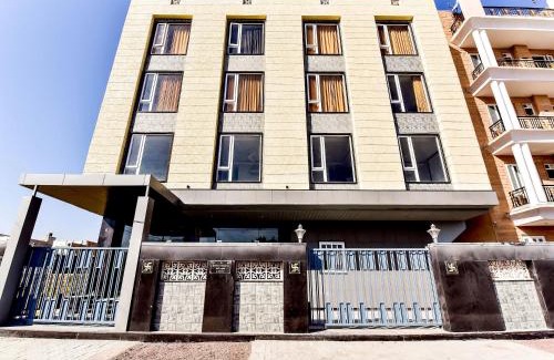 Uchiyarda Hotel | Capital O Maurya Inn