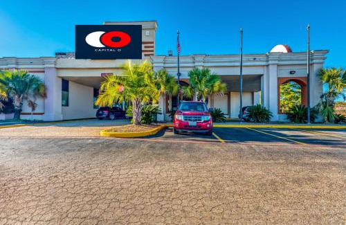 Nacogdoches Hotel | Capital O Nacogdoches - Hwy 59 & SW Stallings