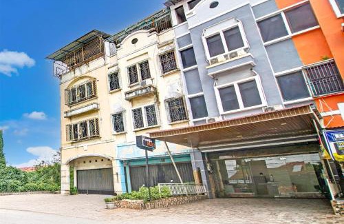 Pekanbaru Hotel | Capital O Pusat Kota Pekanbaru Near Mall Living World Formerly Radja Homestay