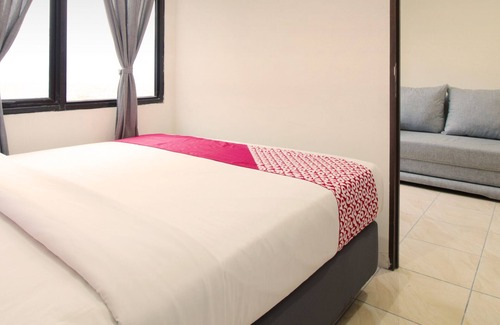 Arcamanik Hotel | Capital O Tamansari Panoramic