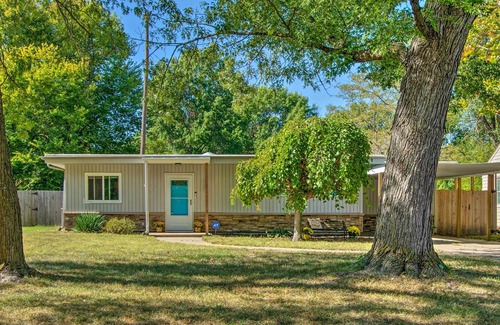 Topeka House | 'Capital Suites at the Park' - 5 Mi to Downtown!