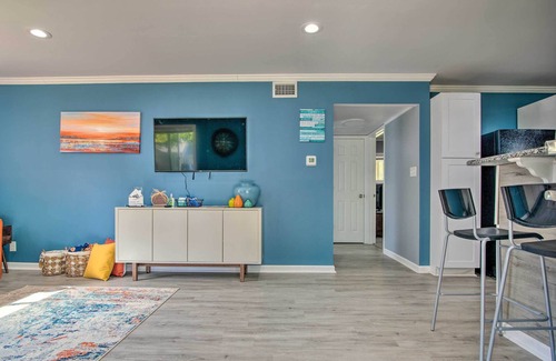 Topeka House | 'Capital Suites at the Park' - 5 Mi to Downtown!