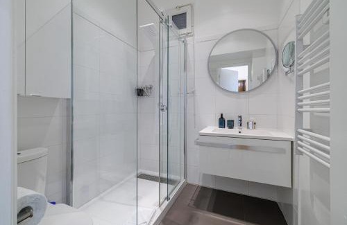 Nice City Centre Apartment | Capitol Close To The Beach - Happy Rentals
