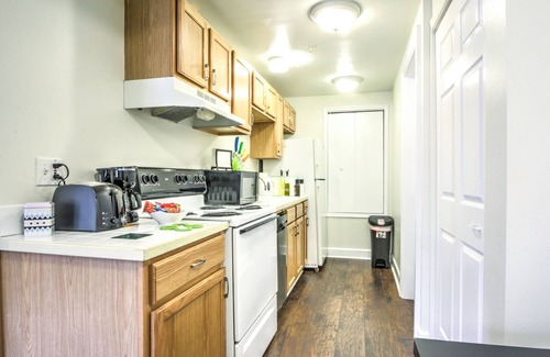 Broadway Apartment | Capitol Hill Apartments