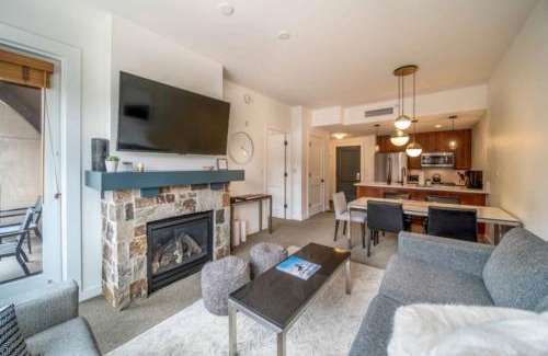 Snowmass Village Apartment | Capitol Peak Lodge 3316 by Snowmass Mountain Lodging