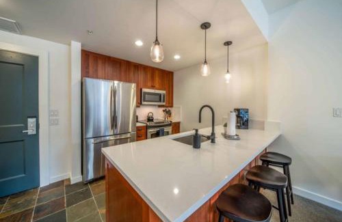 Snowmass Village Apartment | Capitol Peak Lodge 3316 by Snowmass Mountain Lodging