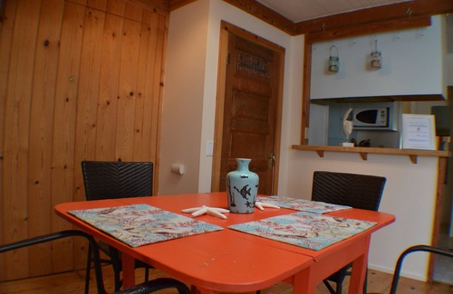 Capitola House | Capitola Village Beach Cottage Living!