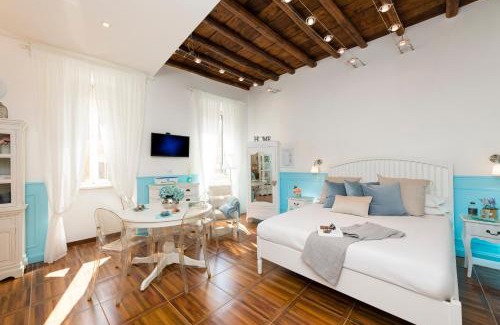 Rione IV Campo Marzio Apartment | Capo Le Case, Romantic Flat near Spanish Steps