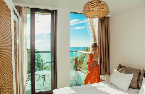 Mtsvane Kontskhi Hotel | Capo Verde Hotel Batumi