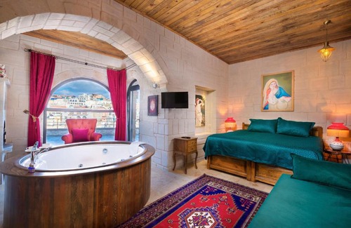 Ortahisar Hotel | Cappadocia hotel Megaron cave
