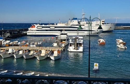 Marina Grande House | Capri Aquarium Family