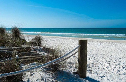 Bradenton Beach House | Capri Condo A