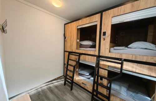 Kosire Hostel | Capsule hostel Erbenova