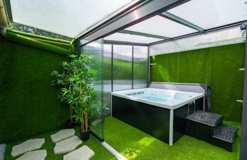 Valenciennes Apartment | Capsule océan - Jacuzzi - Billard - Netflix - 2 Chambres - Cuisine