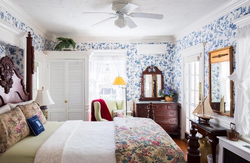 Centerville Bed & Breakfast | Capt David Kelley House