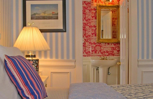 Centerville Bed & Breakfast | Capt David Kelley House
