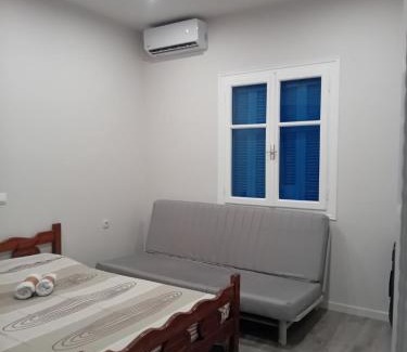 Kilada House | Capt Yannis house - Botsaris