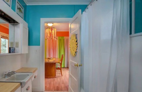 Warrenton House | Captain Butters Lakehouse