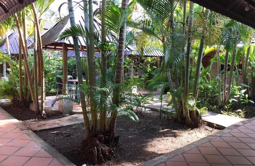 Krong Kaeb House | Captain Chim's Guest House