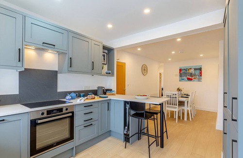 Saint Columb Major House | Captain Jacks Retreat. Nr Newquay, Padstow, Eden. Sleeps up to 8 People 4+ bed