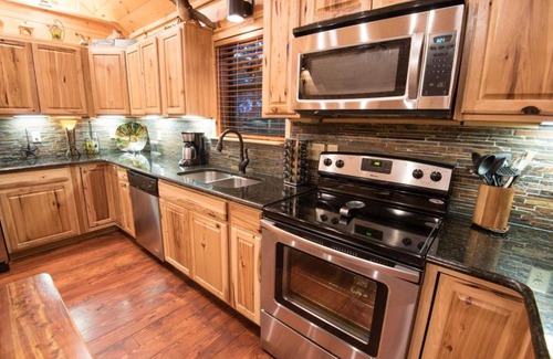Broken Bow House | Captain John Smith Retreat(2 Bedrm) (Luxury Cabin) Cabin
