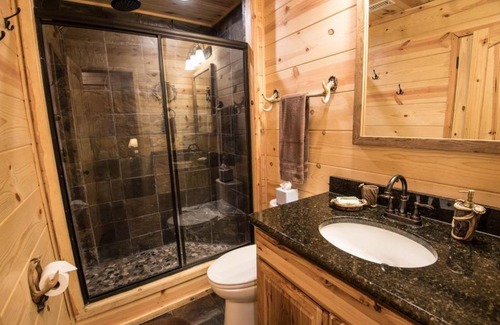 Broken Bow House | Captain John Smith Retreat(2 Bedrm) (Luxury Cabin) Cabin